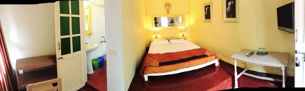 The French Villa Pondicherry Esterno foto