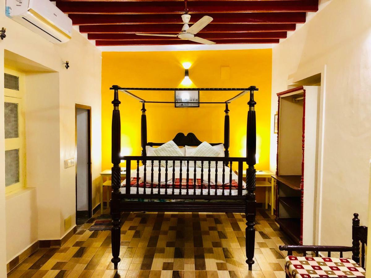 The French Villa Pondicherry Esterno foto